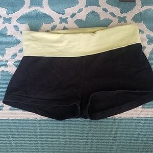 Aerie yoga shorts